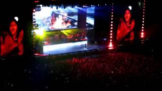 Eminem - Love The Way You Lie  LIVE @ Wembley Stadium 