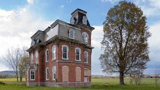 Forgotten Masterpieces Inside an Abandoned Artist’s Home