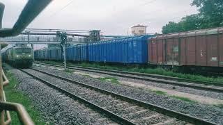 Parallel Entry with Vaishali Superfast at Gonda Junction onboard Bahraich-Banaras Intercity.