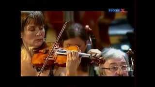 Виктория Муллова играет скрипичный концерт Брамса
