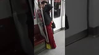 viral tkw sange mesum dengan cowok bangladesh di tempat umum kereta .