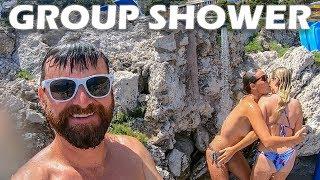 Group Shower on The Isle of Capri - S4E18