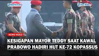 KESIGAPAN Mayor Teddy Saat Kawal Prabowo Pakai Baret Merah di Perayaan HUT ke-72 Kopassus