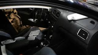 Volkswagen Polo disassembly of the interior ceiling