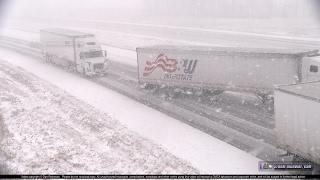 Interstate 55 pileup in snow caught on camera in 4K - Elkhart Illinois - February 8 2017