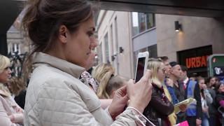 Shoppers in Leeds are completely surprised by this incredible performance