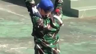 TENTARA JUGA PUNYA HIBURAN