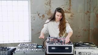 ONYVAA  MODULAR TECHNO LIVE JAM 005  TR - 909  EURORACK  VINYL  Paris