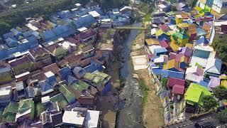 KAMPUNG WARNA-WARNI JODIPAN MALANG KAMPUNG BIRU AREMA JEMBATAN BRANTAS MALANG