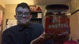 Review Peanut Butter Filled Pretzel Nuggets