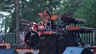 Vinnie Colaiuta drum solo with Herbie Hancock