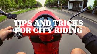 VESPA GTS 300 2023 CITY RIDING TIPS AND TRICKS