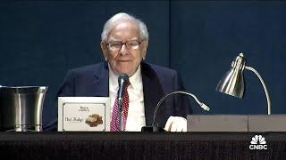 Buffett kicks off 2024 Berkshire Hathaway annual meeting after emotional tribute to Charlie Munger