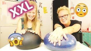 MEGA Glibbi Anti-Stressball  XXL Challenge  Wie viele Liter Schleim & Glibber passen rein????