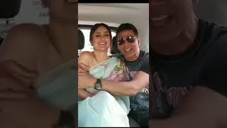 kareena & Akshay Mast in Car