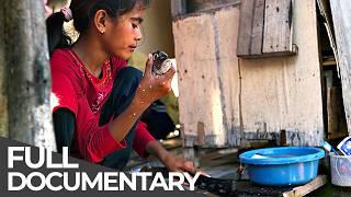 Fish Bombers & The City With No Water  Unreported World Malaysia & Pakistan  Free Documentary