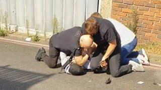 Suspect with Knife Tackled by Police in Stamford Hill