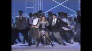 Paula Abdul 1990 AMA Intro Complete - The Way That You Love Me