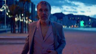 Baxter Dury - Im Not Your Dog Official Music Video