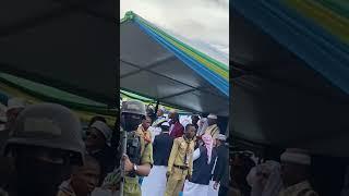 DR HUSSEN MWINYI AKIMKABIDHI MSHINDI WA KWAZA MAMILIONI YA PESA KTK MASHINDANO MAKUBWA YA QURAN