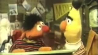 Sesame Street - Ernies turn to do the laundry