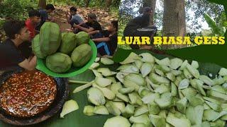 RUJAK BUAH KAWENI MUDA SAMBAL ULEG DI JAMIN NGILER