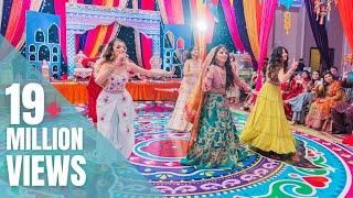 Brides Surprise Mehndi Dance  Jalebi Baby  Cheez Badi  Nagada Sang Dhol  Cutie Pie