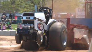 Smoke And Thunder Action Truck And Tractor Pull