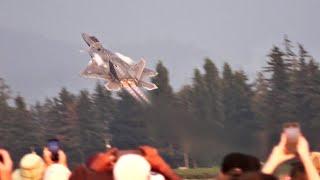 Insane F-22 Raptor Twilight Demo - Abbotsford Airshow 2024