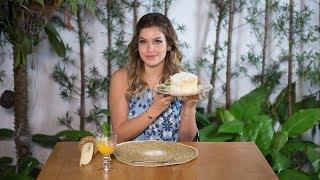 Treine seus dotes culinários com a nossa receita de bolo gelado de coco