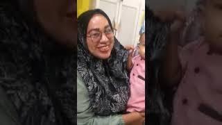 Ibu Ibu ngobrol masalah intim 