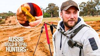 Ethan West Locates 15 Oz Chunk Of Gold Worth Over $40000  Aussie Gold Hunters