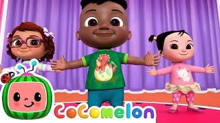 Cow in the Farm Goes Moo Moo Dance  CoComelon - Codys Playtime  Songs for Kids & Nursery Rhymes