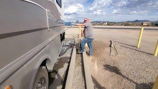 Waiting for the POOP accident  and short drive through laposa south. Quartzsite Arizona.