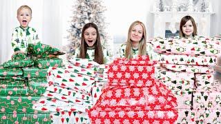 OPENING OUR PRESENTS on CHRISTMAS MORNING Family Fizz