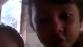 VIRAL  Anak Kecil Makan Daging Anj*ng Dengan Sayur Kol