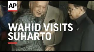 INDONESIA JAKARTA PRESIDENT WAHID VISITS SUHARTO