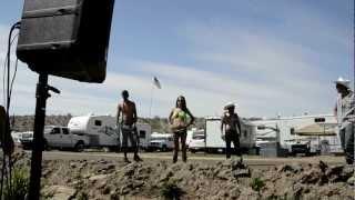 girl shows her tits at country thunder