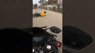 Accident MT-15 Crash Idiot Guys #shivambr03 #mt15 #accidentnews #ytshorts #shorts #viral