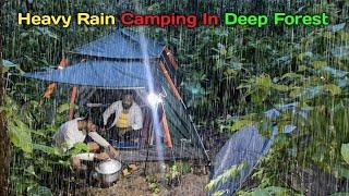 जंगल मे बनाया chicken चावल  Night Camping In Rain #forest