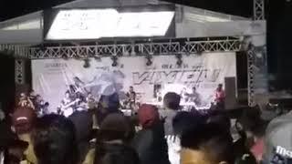 Bidadari keseleo Via Vallen live alun-alun kota Magelang