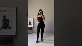 Sequência de looks all black com as nossas peças 