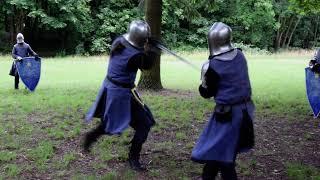 Stage combat with 14c Knights Bastard sword vs Arming sword