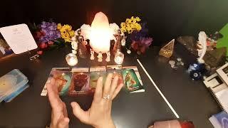 aklımdaki kişi benimle bir gelecek düşünüyor muonun hayatındaki yerim ne#tarot #yeni #terapi #aşk