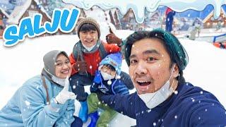 Main Salju di Trans Snow World Bintaro  Superduper Ziyan