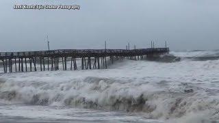 Hurricane Florence closes in on the Carolina coast