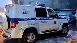 В Волгограде полицейские задержали молодых людей нападавших с молотком на прохожих