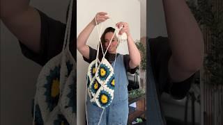 CROCHET WITH ME Making A Granny Square Bag The Best Crochet Kit For Beginners #yeezhee