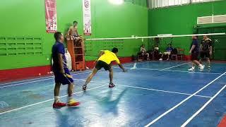 partai Seruuuu....Abir&Eman vs Sono&Narso..Pocari 15 kaleng di GOR Kaisar