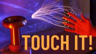 Touchable Desktop Lightning Tesla Coil Build + PCB GIVEAWAY